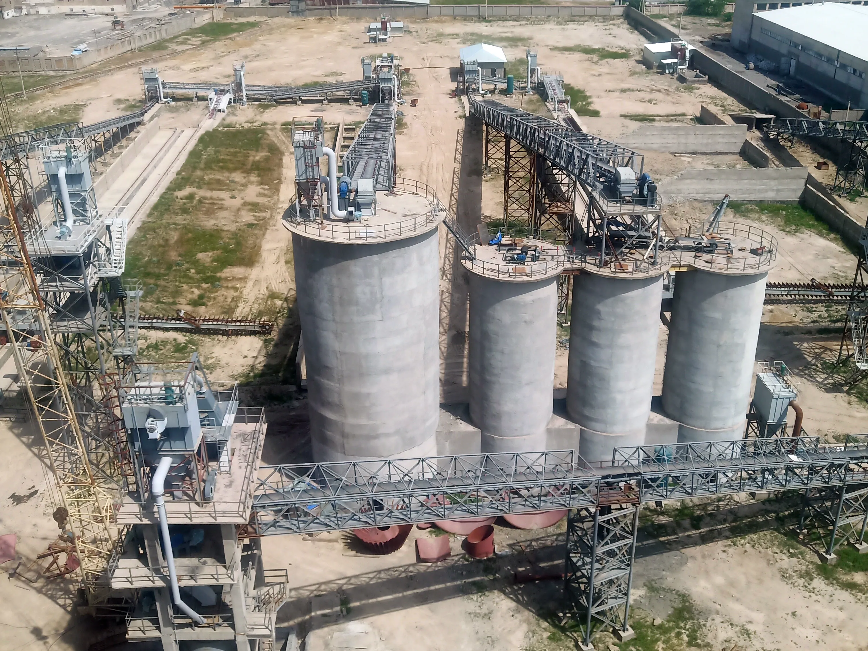 Estrutura técnica e instalações da AGICO